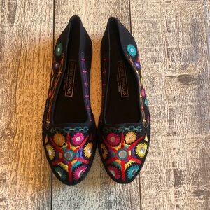 Andre’ Assous Made in Spain Handcrafted‎ Embroidered Black Flats